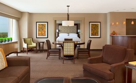 Sheraton Indianapolis Hotel at Keystone Crossing