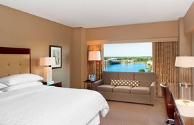 Sheraton Indianapolis Hotel at Keystone Crossing