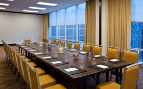 Sheraton Indianapolis Hotel at Keystone Crossing
