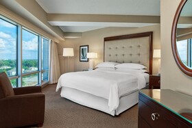 Sheraton Indianapolis Hotel at Keystone Crossing
