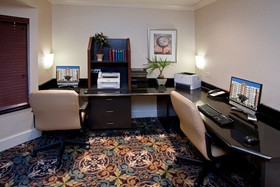 Staybridge Suites Indianapolis Downtown - Convention Center