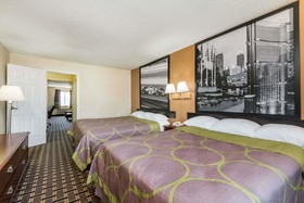 Super 8 by Wyndham Indianapolis/NE/Castleton Area