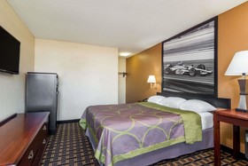 Super 8 by Wyndham Indianapolis/NE/Castleton Area
