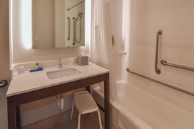 Holiday Inn Express & Suites Indianapolis Northwest
