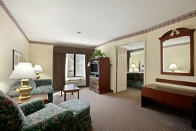 Holiday Inn Express & Suites Indianapolis Northwest