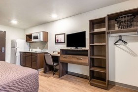 WoodSpring Suites Indianapolis Airport South