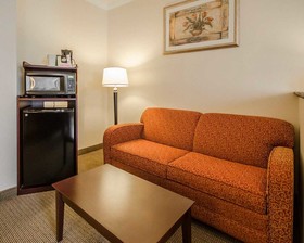 Quality Suites Jeffersonville