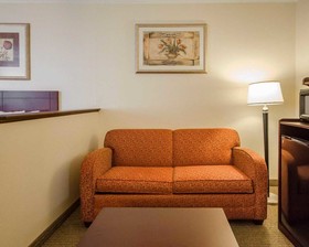 Quality Suites Jeffersonville