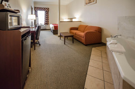 Quality Suites Jeffersonville