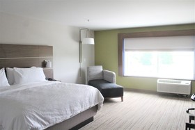 Holiday Inn Express & Suites Kokomo South