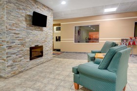Super 8 by Wyndham Kokomo