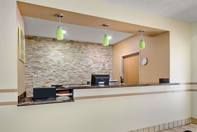 Super 8 by Wyndham Kokomo