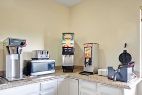 Super 8 by Wyndham Kokomo