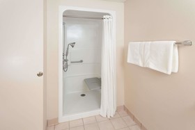 Baymont Inn & Suites by Wyndham Lafayette / Purdue Area