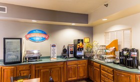 Baymont Inn & Suites by Wyndham Lafayette / Purdue Area