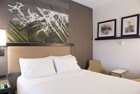 Holiday Inn Select Lafayette-City Centre