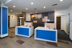 Holiday Inn Express & Suites La Porte