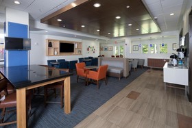 Holiday Inn Express & Suites La Porte