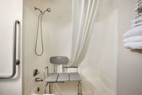 Travelodge by Wyndham La Porte/Michigan City Area
