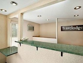 Travelodge by Wyndham La Porte/Michigan City Area