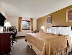 Travelodge by Wyndham La Porte/Michigan City Area