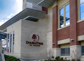DoubleTree by Hilton Hotel Lawrenceburg