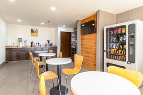 Motel 6 Lebanon In