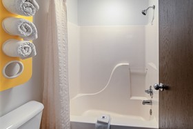 Motel 6 Lebanon In