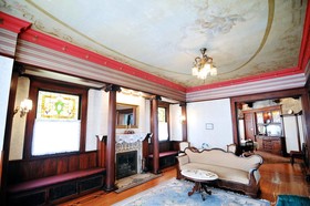 Solomon Mier Manor