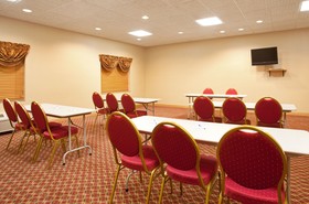 Holiday Inn Express & Suites Logansport