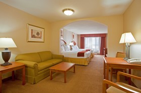 Holiday Inn Express & Suites Logansport