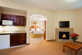 Holiday Inn Express & Suites Logansport