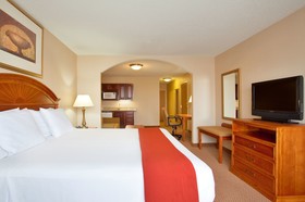 Holiday Inn Express & Suites Logansport