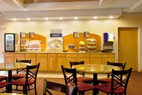 Holiday Inn Express & Suites Logansport