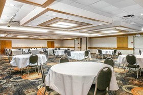 Quality Inn Conference Center Logansport