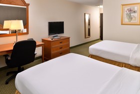 Holiday Inn Express & Suites Madison