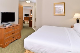 Holiday Inn Express & Suites Madison