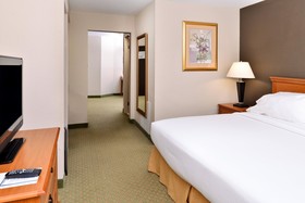 Holiday Inn Express & Suites Madison
