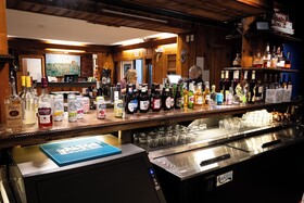 Riverboat Inn & Suites