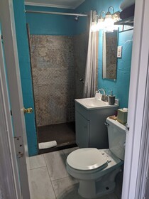 Riverboat Inn & Suites