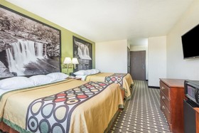 Super 8 by Wyndham Madison/Hanover Area