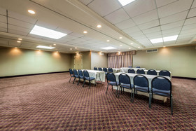 Comfort Suites