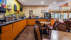 Spark by Hilton Merrillville
