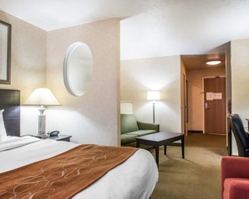 Comfort Suites