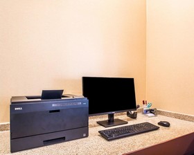 Comfort Suites
