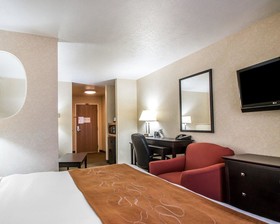 Comfort Suites