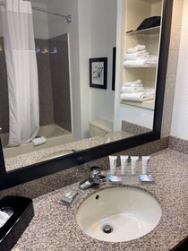 Country Inn & Suites by Radisson, Merrillville, IN