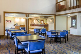 Howard Johnson by Wyndham Merrillville