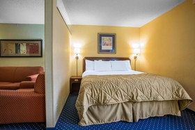 Howard Johnson by Wyndham Merrillville