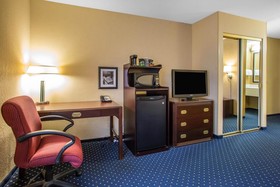 Howard Johnson by Wyndham Merrillville